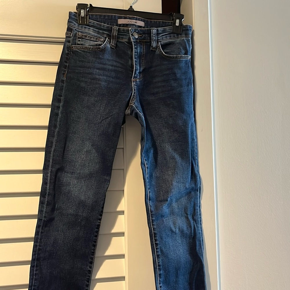 JOES JEANS. Skinny jeans with small cuff. Size 24. Great condition